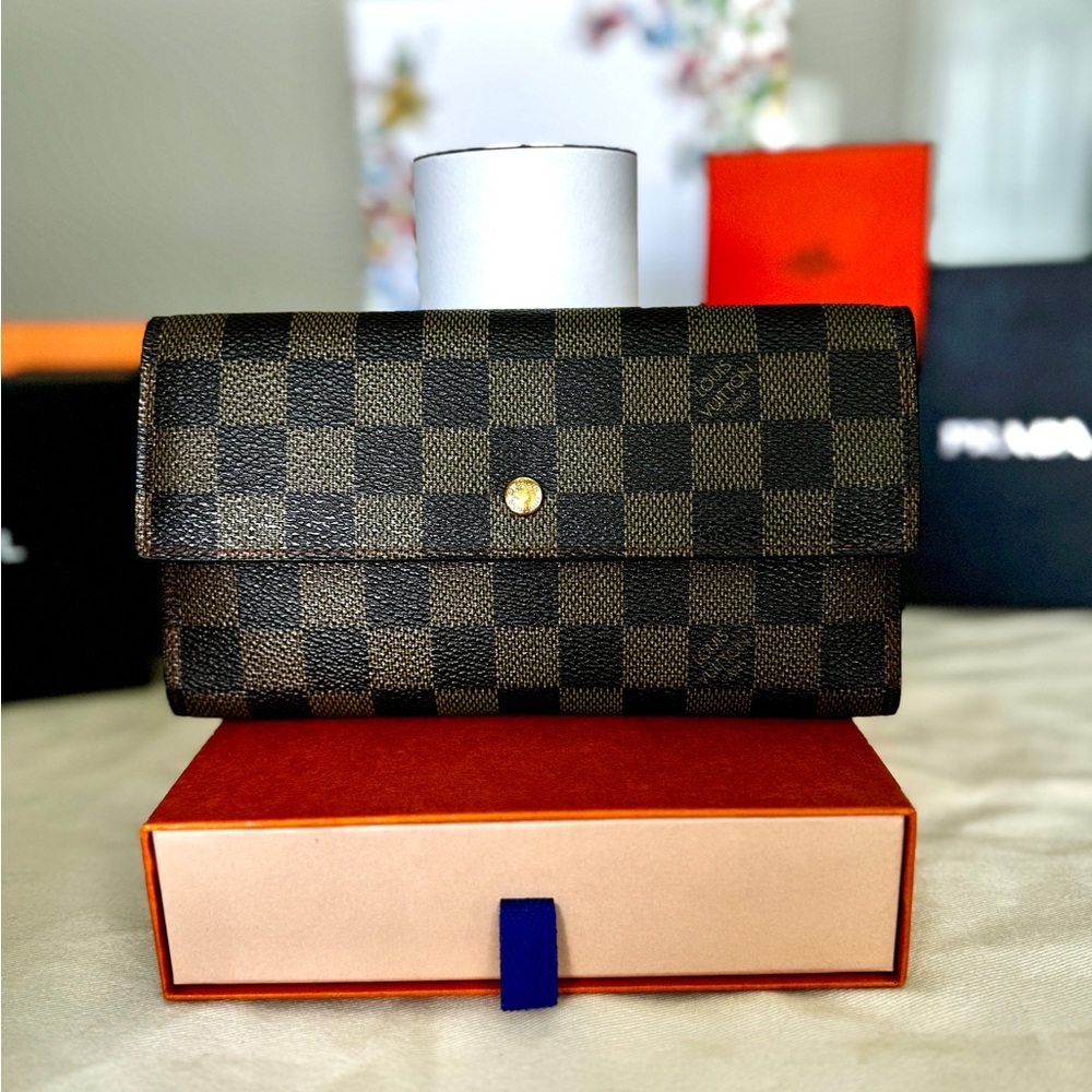 Louis Vuitton Damier Ebene long wallet